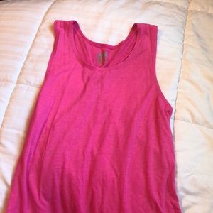 pink tank top
